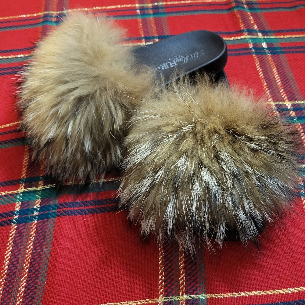REAL RACCOON FUR SLIDES  Size 7